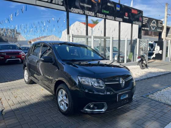 RENAULT SANDERO 1.6 DYNAMIQUE 8V FLEX 4P MANUAL RENAULT SANDERO 1.6 DYNAMIQUE 8V FLEX 4P MANUAL